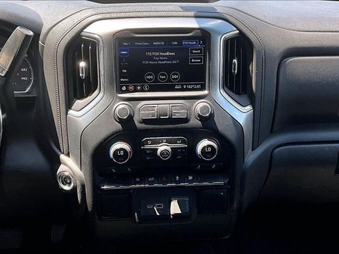Used 2021 Chevrolet Silverado 1500 LT AWD/4WD image 6