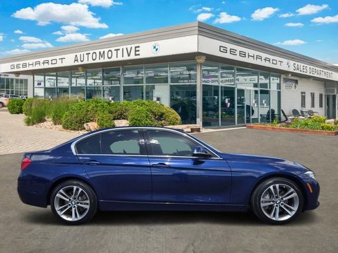 Used 2018 BMW 340i xDrive Sedan w/ Premium Package AWD/4WD image 4