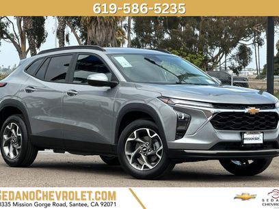 New 2025 Chevrolet Trax LT w/ Driver Confidence Package