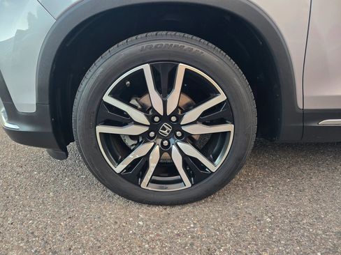 Used 2020 Honda Pilot Touring image 29