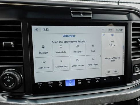 Used 2025 Ford F250 Platinum AWD/4WD image 32