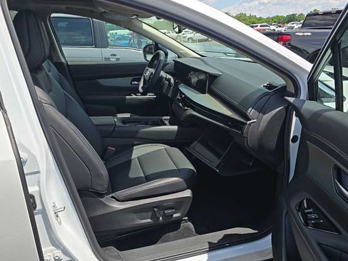 Used 2025 Nissan Murano SL AWD/4WD image 10