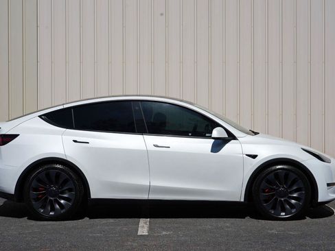 Used 2023 Tesla Model Y Performance AWD/4WD image 48