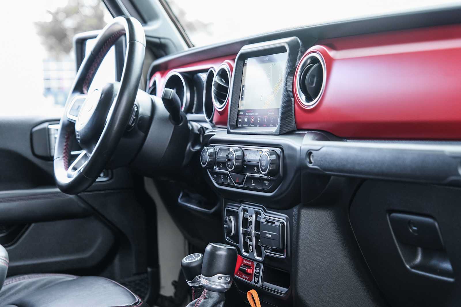 Used 2022 Jeep Gladiator Rubicon AWD/4WD image 28