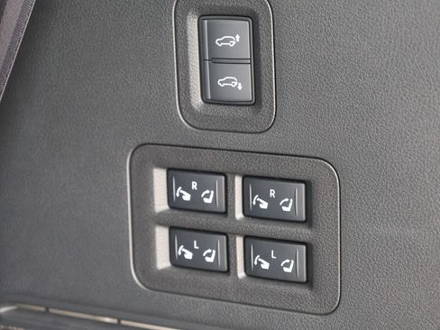 Certified 2025 INFINITI QX80 Luxe RWD image 9
