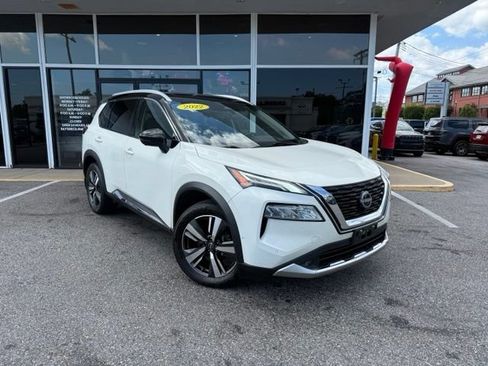 Used 2022 Nissan Rogue Platinum w/ Head-Up Display Package AWD/4WD image 2