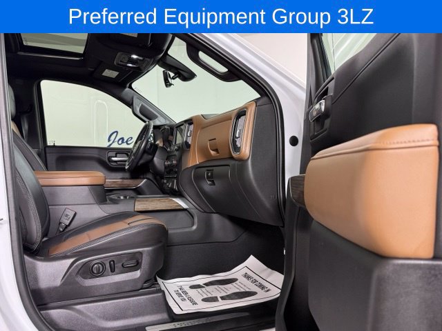 Used 2019 Chevrolet Silverado 1500 High Country w/ Technology Package AWD/4WD image 15