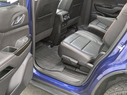 Used 2023 GMC Acadia AT4 w/ Technology Package image 39