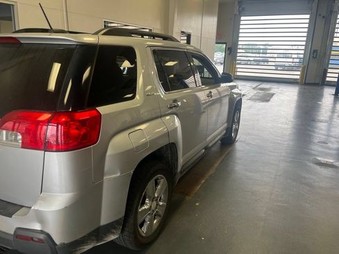 Used 2015 GMC Terrain SLE w/ Chrome Edition AWD/4WD image 9