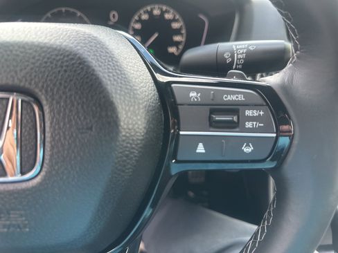 Used 2025 Honda Civic Sport image 24