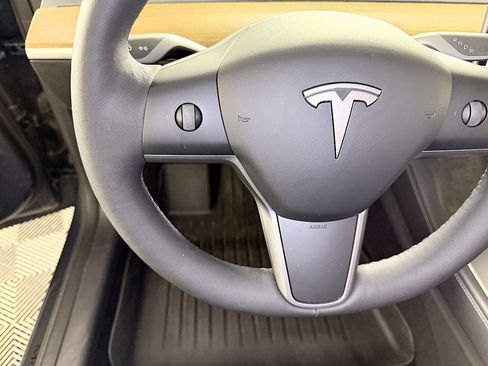 Used 2022 Tesla Model 3 Performance image 24