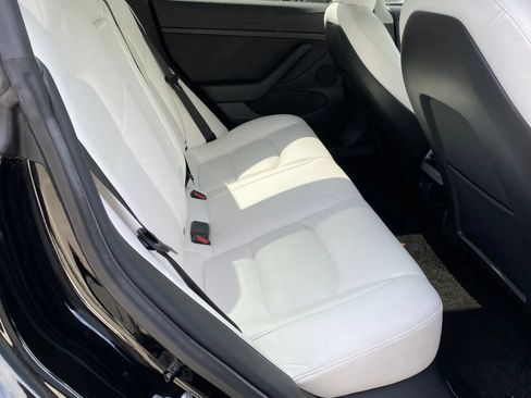 Used 2022 Tesla Model 3 RWD image 7