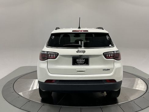 Used 2019 Jeep Compass Latitude w/ Popular Equipment Group image 6