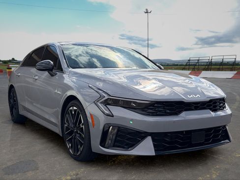 Certified 2025 Kia K5 GT FWD image 2