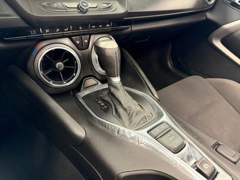 Used 2017 Chevrolet Camaro SS RWD image 41