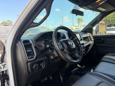 Used 2023 RAM 5500 Tradesman image 10