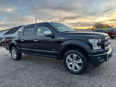 Used 2016 Ford F150 Platinum w/ Equipment Group 701A Luxury image 12