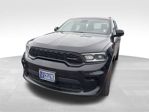 Used 2024 Dodge Durango GT image 2