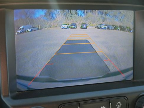 Used 2015 Chevrolet Colorado Z71 image 25