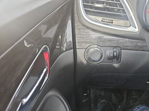 Used 2014 Buick Encore FWD image 17