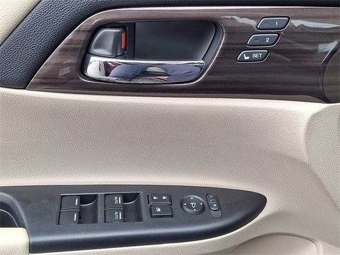 Used 2016 Honda Accord EX-L image 22