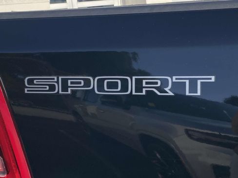 Used 2023 RAM 1500 Laramie AWD/4WD image 9
