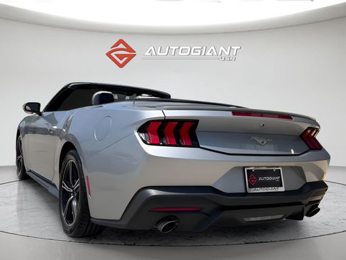Used 2024 Ford Mustang Premium RWD image 8