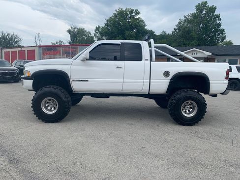 Used 1998 Dodge Ram 1500 Truck 4x4 Quad Cab image 4