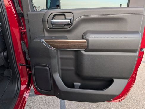 Certified 2021 Chevrolet Silverado 2500 LT w/ All Star Edition image 8