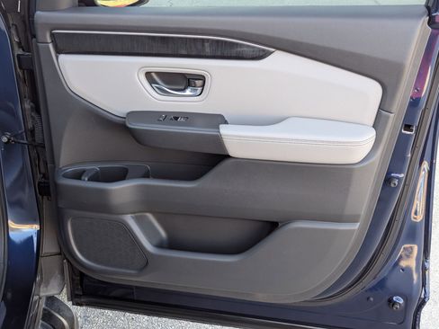 Used 2023 Honda Pilot Elite image 28