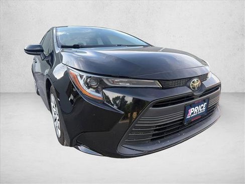 Used 2024 Toyota Corolla LE FWD image 19