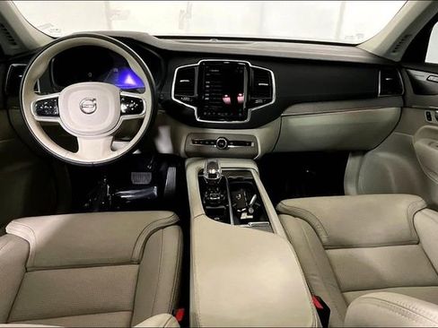 Used 2023 Volvo XC90 B6 Ultimate w/ Protection Package Premier image 15