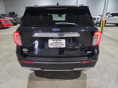 Used 2020 Ford Explorer XLT w/ Equipment Group 202A AWD/4WD image 9