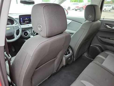 Used 2025 Chevrolet Blazer LT AWD/4WD image 26