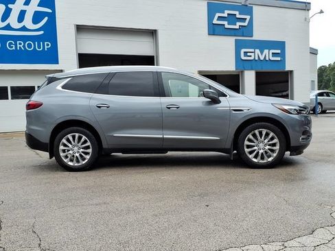 Used 2021 Buick Enclave Essence w/ Trailering Package, 5000 lbs. AWD/4WD image 9