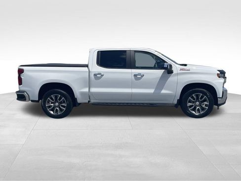 Used 2021 Chevrolet Silverado 1500 LT AWD/4WD image 2
