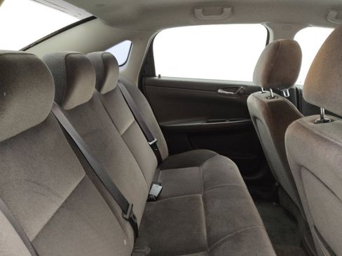 Used 2010 Chevrolet Impala LS image 19