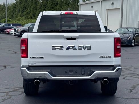 Used 2025 RAM 1500 Laramie AWD/4WD image 19