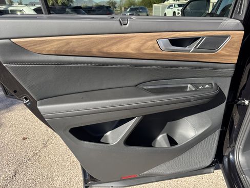 New 2026 Volkswagen Atlas SE image 21