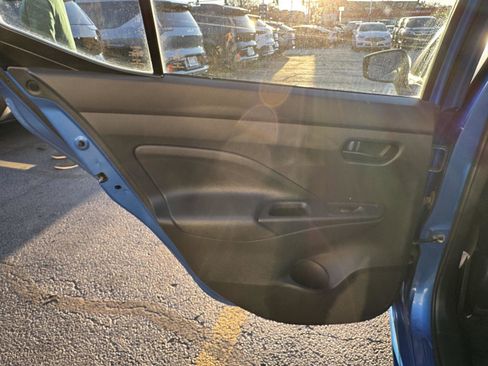 Used 2020 Nissan Versa S image 24