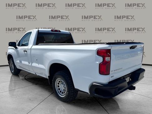Used 2022 Chevrolet Silverado 1500 W/T w/ WT Value Package RWD image 3