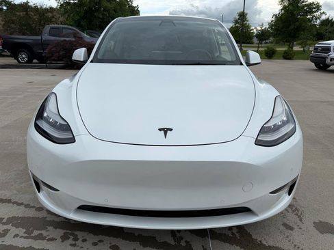 Used 2021 Tesla Model Y Long Range AWD/4WD image 2