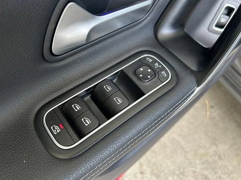 Used 2025 Mercedes-Benz CLA 250 image 35