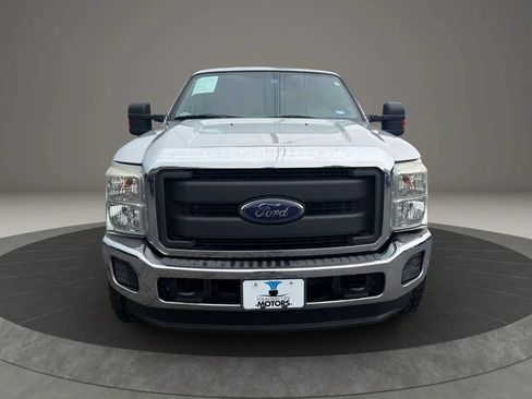 Used 2016 Ford F250 XL w/ Power Equipment Group AWD/4WD image 8