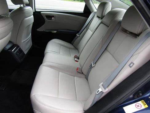 Used 2013 Toyota Avalon XLE image 23