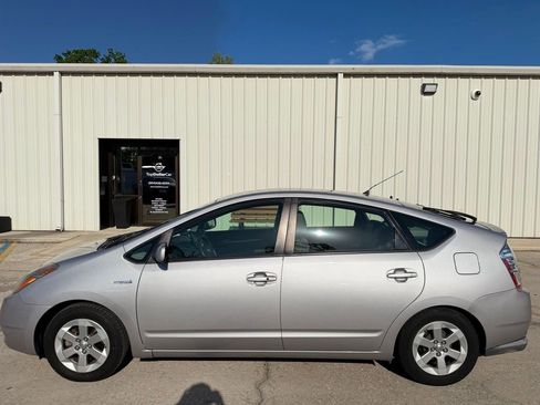 Used 2009 Toyota Prius image 2