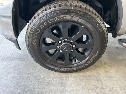 Used 2019 RAM 2500 Laramie image 13