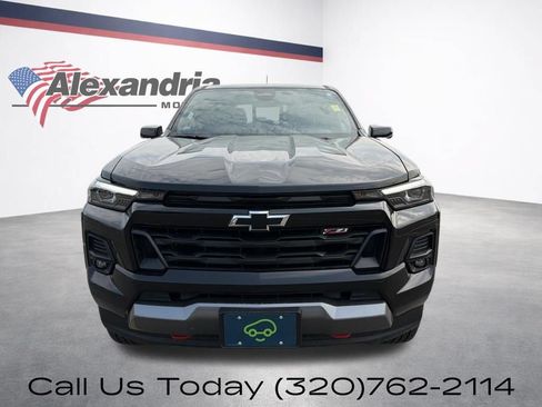 Used 2026 Chevrolet Colorado Z71 AWD/4WD image 2