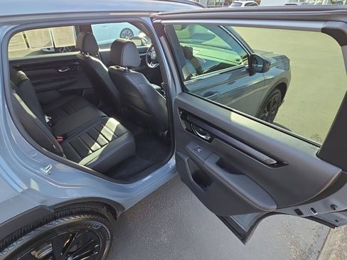 Used 2024 Honda CR-V Sport Touring image 17