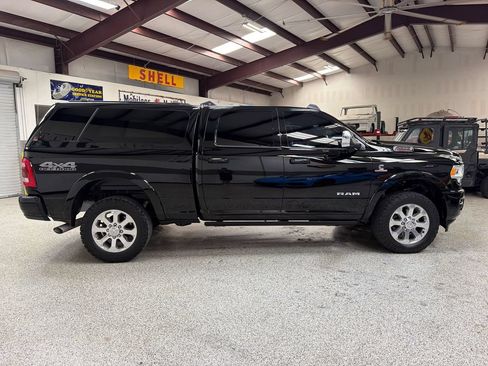 Used 2019 RAM 2500 Laramie AWD/4WD image 9
